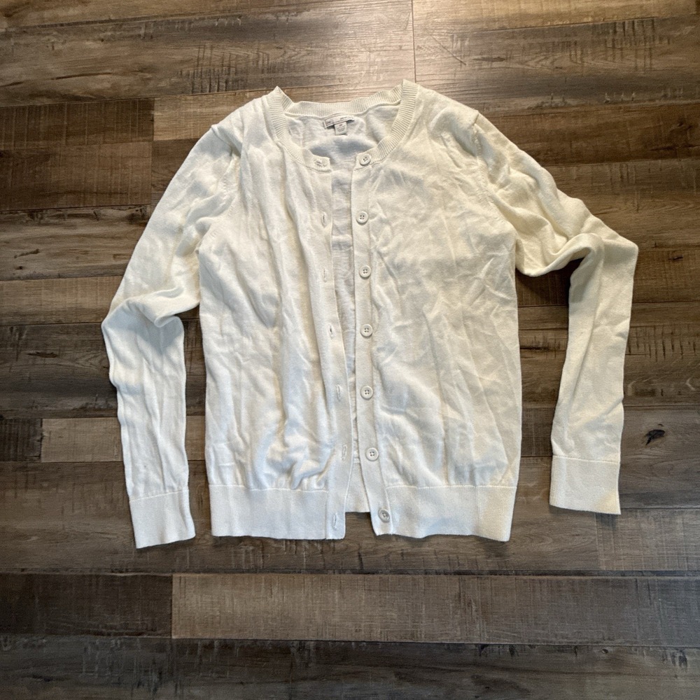 Gap Classic Cardigan Crewneck Made With Silk Sz XS Preppy